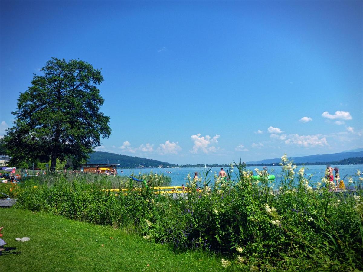 Hotel Garni Seeroesl Am Woerthersee , Kaernten Крумпендорф Экстерьер фото