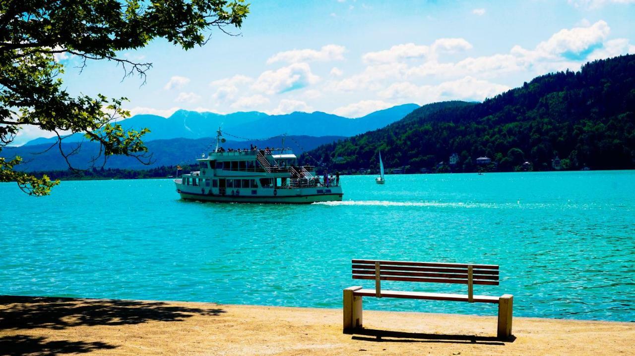 Hotel Garni Seeroesl Am Woerthersee , Kaernten Крумпендорф Экстерьер фото